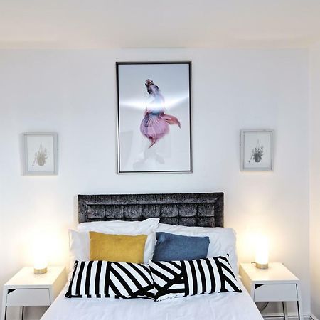 The Pent House - Lushio Apartments นอร์ทแธมป์ตัน ภายนอก รูปภาพ